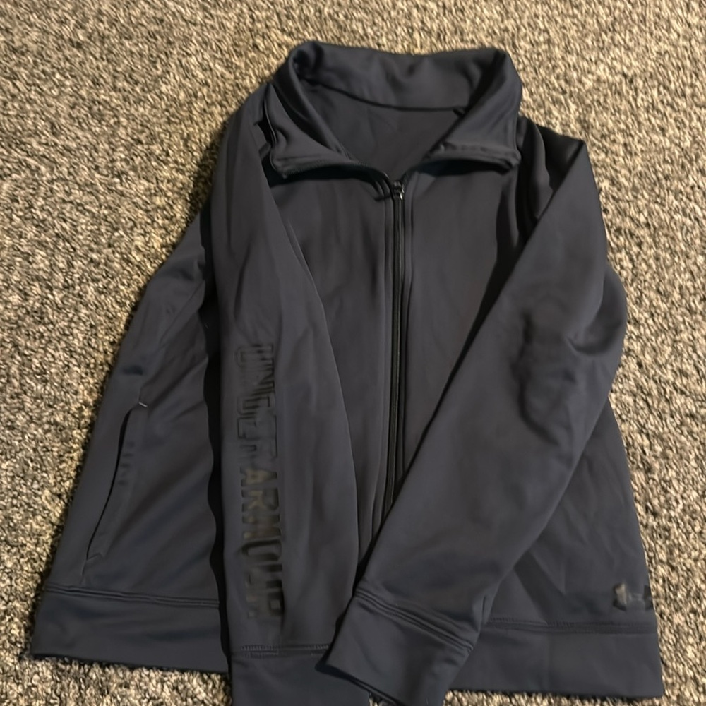 Boys UA zip up size youth large